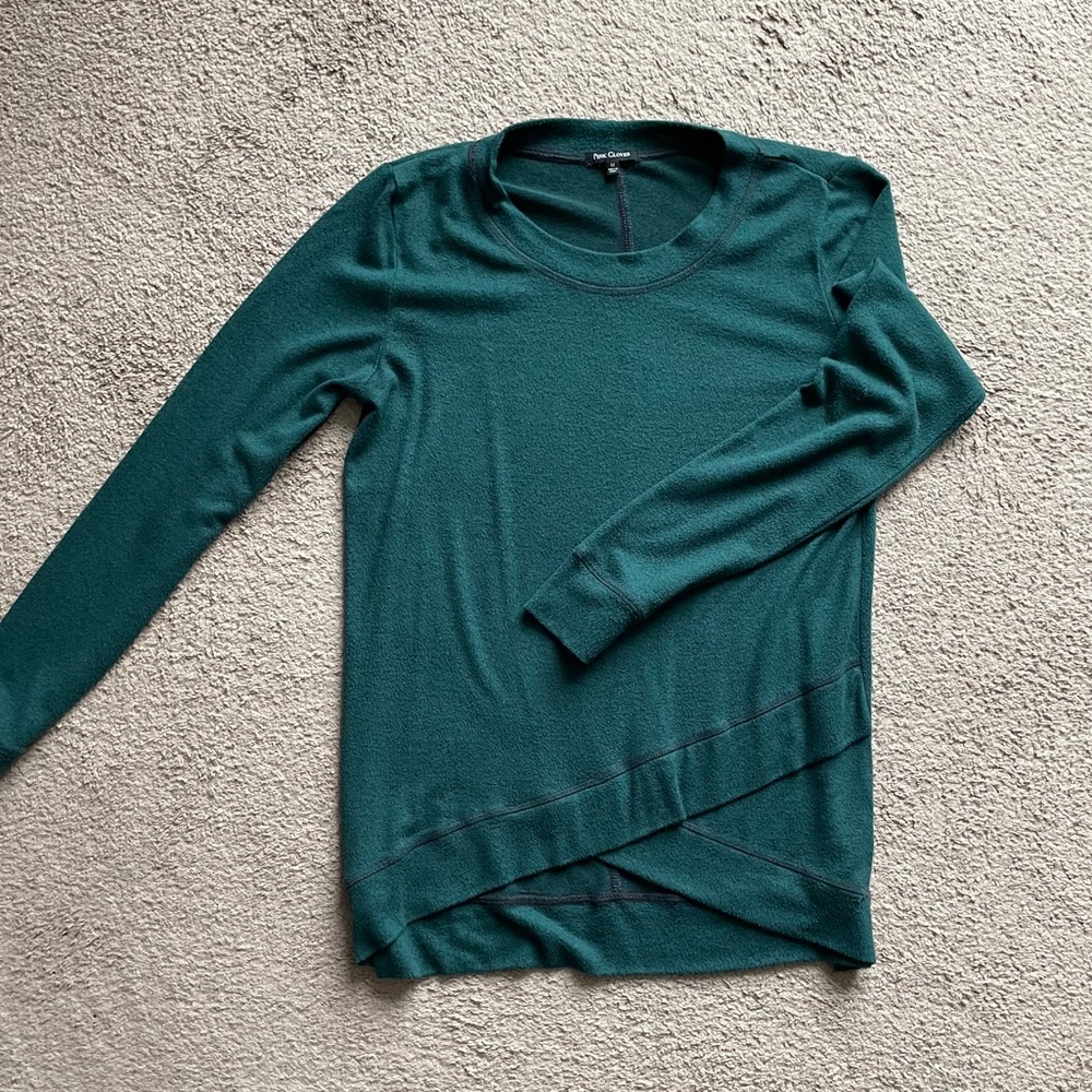 Pink Clover Cross front top